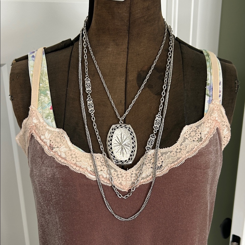 multi chain silver chain metal unknown large pendant